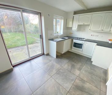 2 bedroom semi-detached house to rent - Photo 4