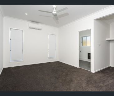 Large Yard & Entertaining Area... 2 Air Conditioners - Photo 6