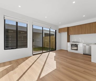 Brand New 3 Bedroom Home with Double Garage & Easy-Care Living - Photo 4