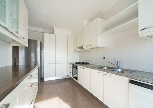 Apartamento T4 em Lisboa
