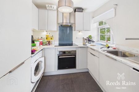 Apartment 36 15 Rugby Parade, Belfast, BT7 1PY - Photo 3