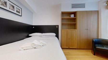 Studio to rent - Photo 2