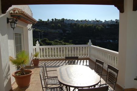 DETACHED VILLA FOR WINTER RENT SITUATED IN THE FRIGILIANA COUNTRYSIDE - Photo 5