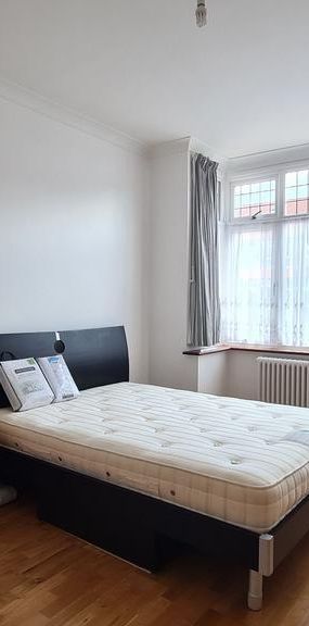 House share to rent - Photo 1