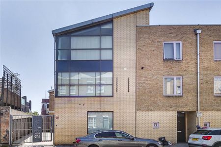 4 bedroom flat to rent - Photo 4