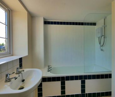 3 bedroom cottage to rent - Photo 5