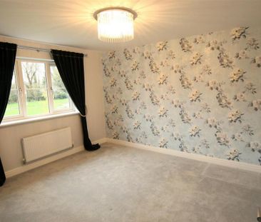 4 bedroom detached house to rent - Photo 4