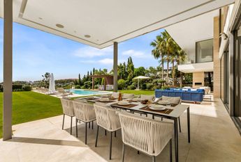 6 bedroom luxury Villa for rent in Nueva Andalucia, Spain