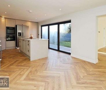 Granville Way, Brightlingsea, CO7 - Photo 2