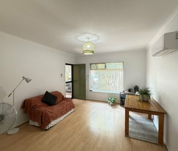 2 BEDROOM, 1 BATHROOM UNIT IN GILLEN - MODERN AND STYLISH - Photo 2