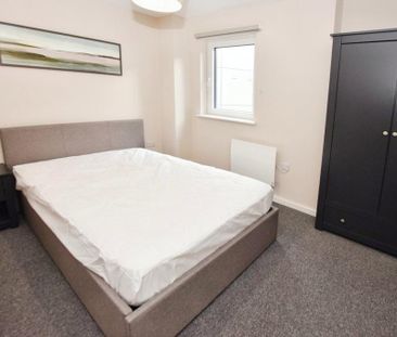 2 bedroom flat to rent - Photo 4