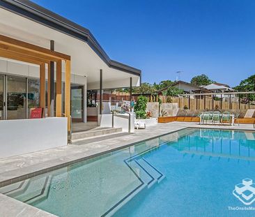 MODERN ARCHITECTURE Townhouse - Photo 6