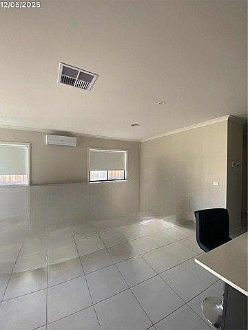 Fabulous 4Br Family Home in Point Cook! - Photo 4