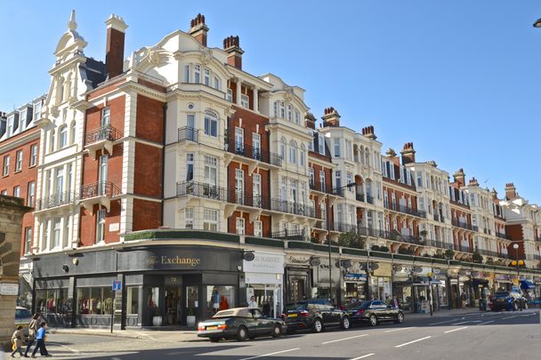 Gloucester Road, SW7, London - Photo 1