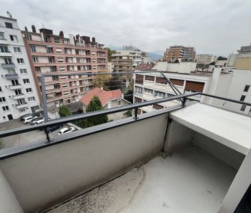 T3 meublé 9 rue Général Durand - Photo 3