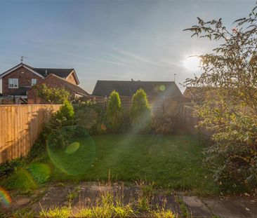 2 bedroom semi-detached house to rent - Photo 4