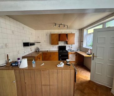 3 bedroom semi-detached house to rent - Photo 4