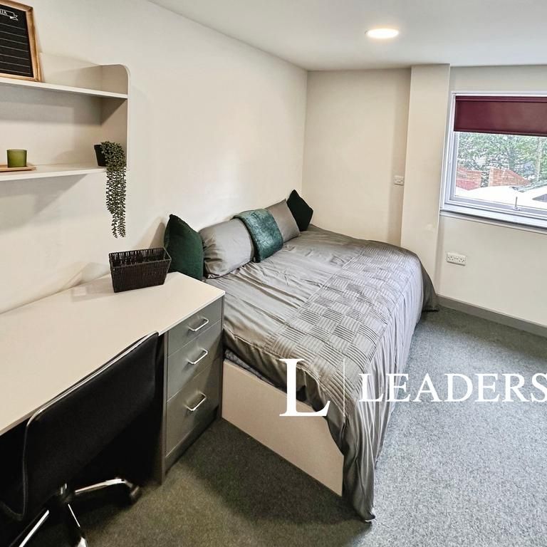 Studio to rent - Photo 1