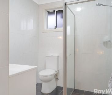 Exceptional Townhouse Living. - Photo 3