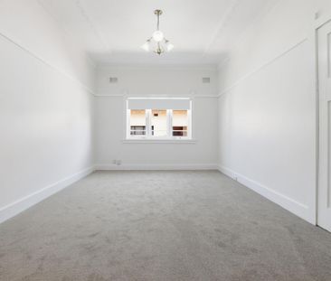 Character Filled Home in a Sought-After Earlwood Location - Photo 1