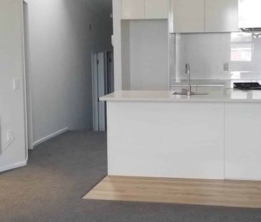 Industrial meets Modern - Photo 4