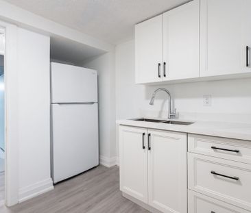 For Lease - (Lower) 1040 Victoria Park Avenue, Toronto, Ontario - Photo 6