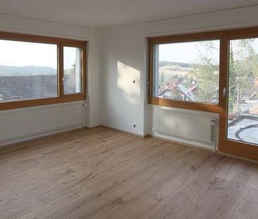 Grosszügige 5.5-Zi.-Wohnung mit privatem Garten & Terrasse - Photo 4