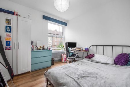 4 bedroom flat to rent - Photo 5