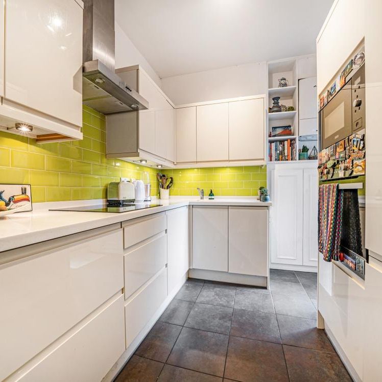 Farlton Road, London SW18 - Photo 1