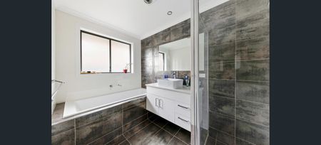 118 Ida West Street, Bonner ACT 2914 - House For Rent | Domain - Photo 3