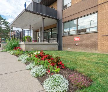 Helen Towers — 2 Bedroom, 1 Bathroom, (JR) - Photo 2