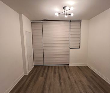 For Lease - 509 Dundas Street Unit# 207, Oakville, Ontario - Photo 2