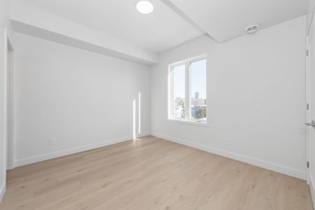 For Lease - 319 Shakespeare Street Unit# 9, Vanier and Kingsview Park, Ontario - Photo 2