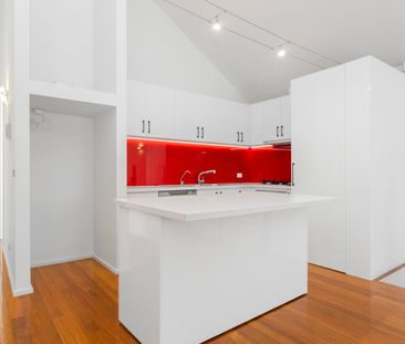 3 Hillingdon Place, Prahran VIC 3181 - Townhouse For Rent | Domain - Photo 3