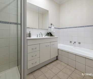 10 Nandina Street, FOREST HILL - Photo 6