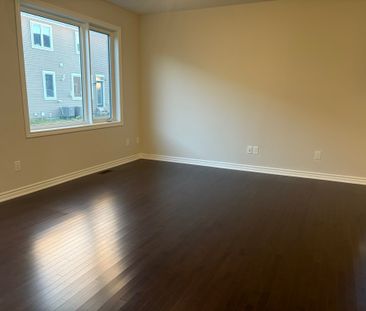 For Lease - 1906 Haiku Street, Barrhaven, Ontario - Photo 3