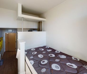 Studio to rent - Photo 2