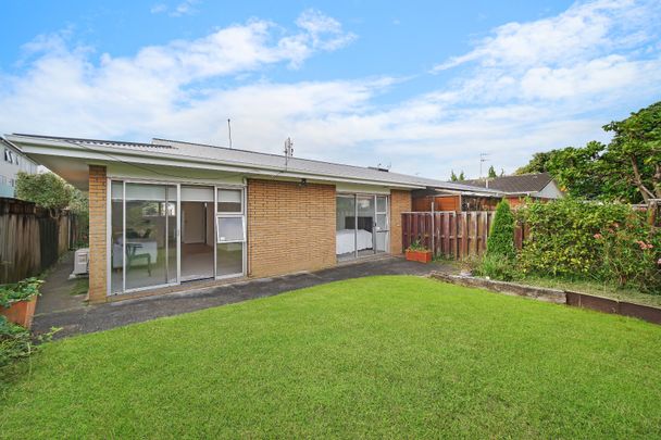 Light & spacious home - Photo 1