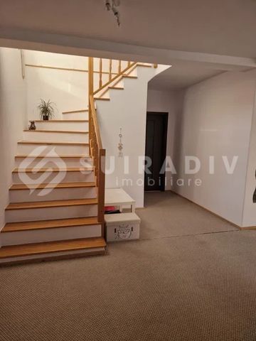 Casa tip duplex, curte separata de 350 mp, 3 parcari- Floresti - Fotografie 5