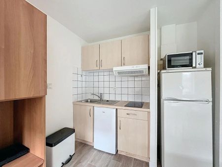 FORBACH Studio meublé LES DEUX PREMIERS MOIS DE LOYERS SONT OFFERTS - Photo 4