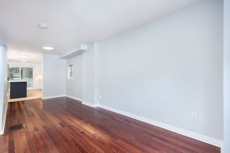 For Lease - 4 Runnymede Road, Toronto, Ontario - Photo 4