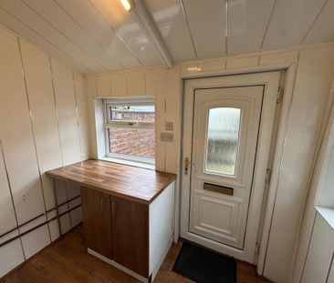 2 bedroom terraced house to rent - Photo 6