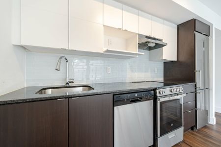For Lease - 120 Varna Drive Unit# 301, Toronto, Ontario - Photo 5