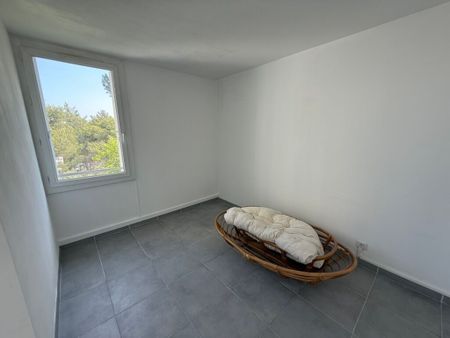 Martigues : Appartement type 4 en location - Photo 2