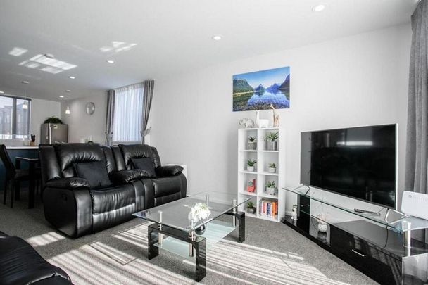 Ready to move in - fully furnished house - Photo 1