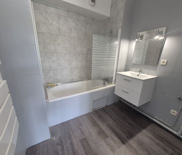 Location Appartement 2 pièces 41m² VALENCIENNES 59300 - Photo 4