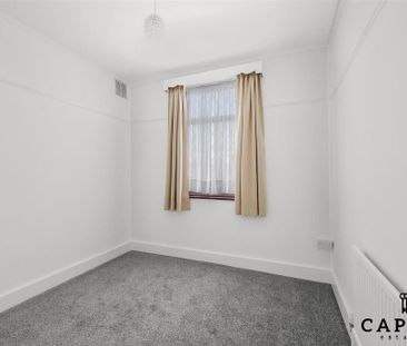 3 bedroom semi-detached bungalow to rent - Photo 4