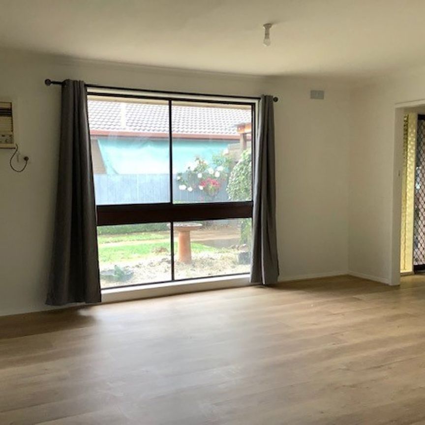 Three Bedroom Renovated House - Photo 1
