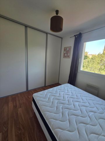 Location Appartement 2 pièces 47m² - Photo 3
