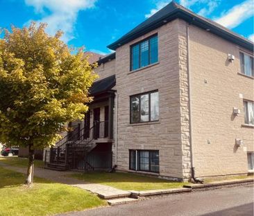 Beau 4 ½ à 100e ave, Chomedey, style condo - Photo 1